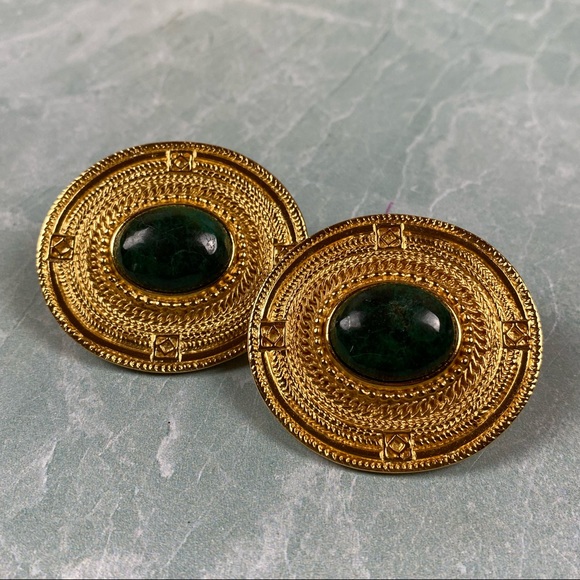 Made in Peru green malachite gold tone oval clip on earrings - Picture 4 of 6